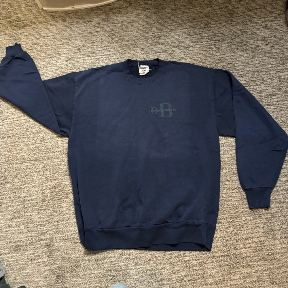 Vintage unisex crewneck!
